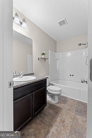 1286 Windrow Drive, Hinesville, GA 31313