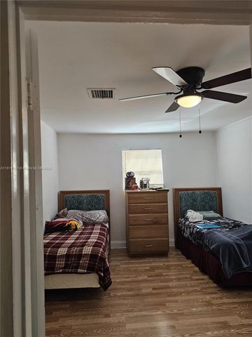 567 Tallulah Rd, Palm Beach, FL 33462