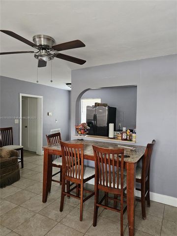 567 Tallulah Rd, Palm Beach, FL 33462