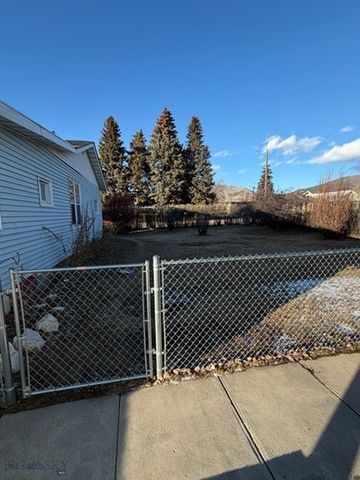 2420 Harvard Avenue, Butte, MT 59701