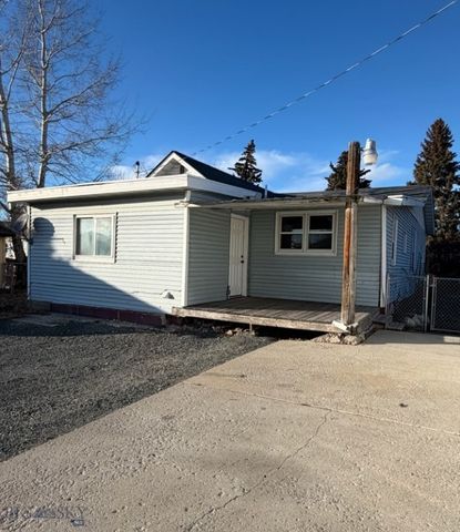 2420 Harvard Avenue, Butte, MT 59701
