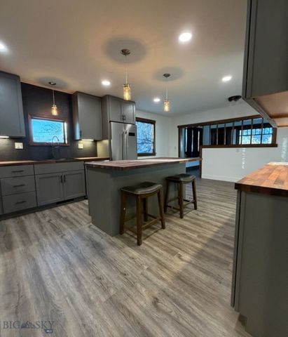 2420 Harvard Avenue, Butte, MT 59701