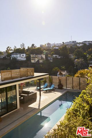 8455 Franklin Avenue, Los Angeles, CA 90069