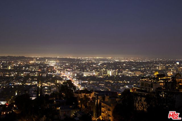 8455 Franklin Avenue, Los Angeles, CA 90069