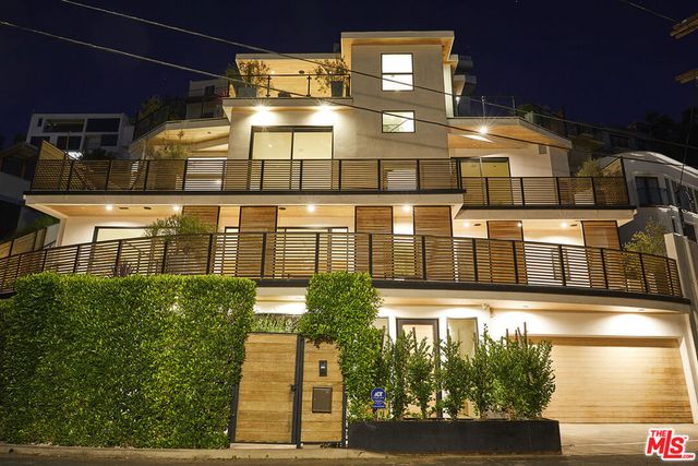 8455 Franklin Avenue, Los Angeles, CA 90069