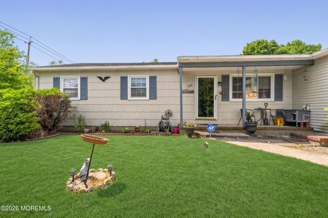 740 10th Avenue, Toms River, NJ 08757