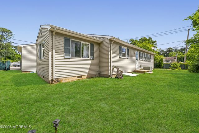 740 10th Avenue, Toms River, NJ 08757