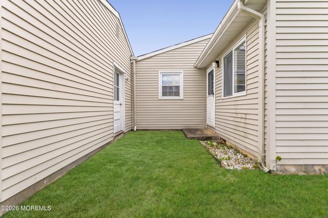 740 10th Avenue, Toms River, NJ 08757