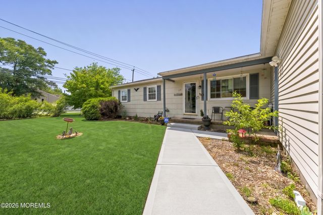740 10th Avenue, Toms River, NJ 08757