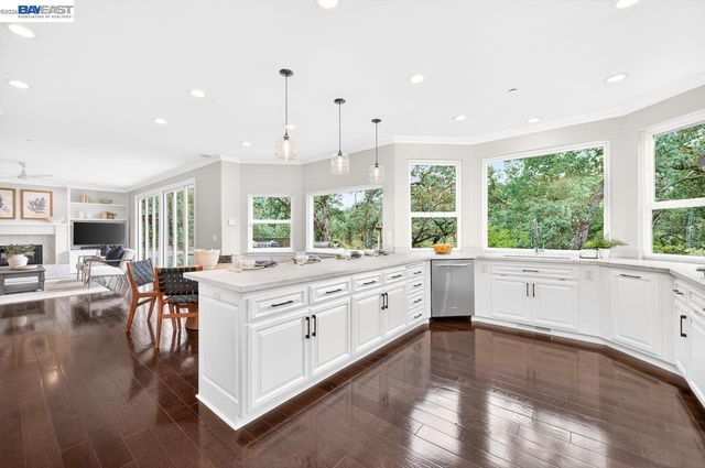 4129 Grant Ct, Pleasanton, CA 94566