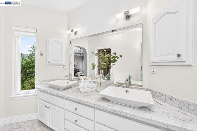 4129 Grant Ct, Pleasanton, CA 94566