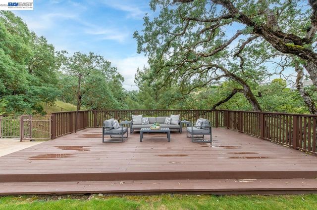 4129 Grant Ct, Pleasanton, CA 94566