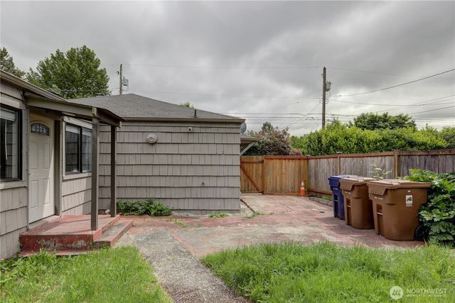 4609 S Thompson Avenue, Tacoma, WA 98408