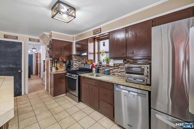 221 4th Street, Ridgefield Park, NJ 07660