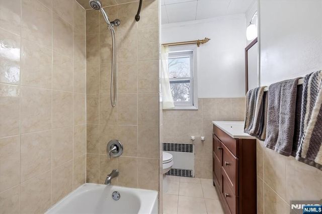 221 4th Street, Ridgefield Park, NJ 07660