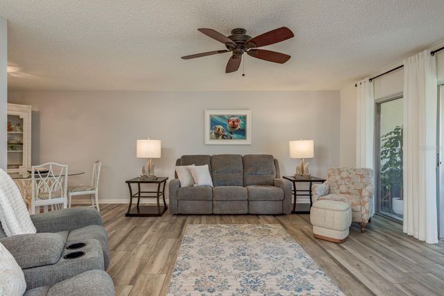 409 STIRLING TERRACE, Dunedin, FL 34698