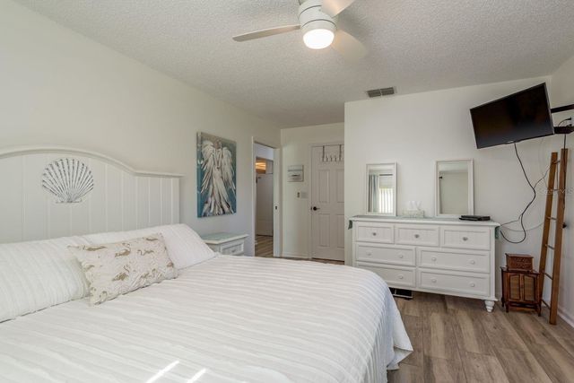 409 STIRLING TERRACE, Dunedin, FL 34698