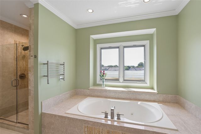 1340 Country Club Boulevard, Clive, IA 50325