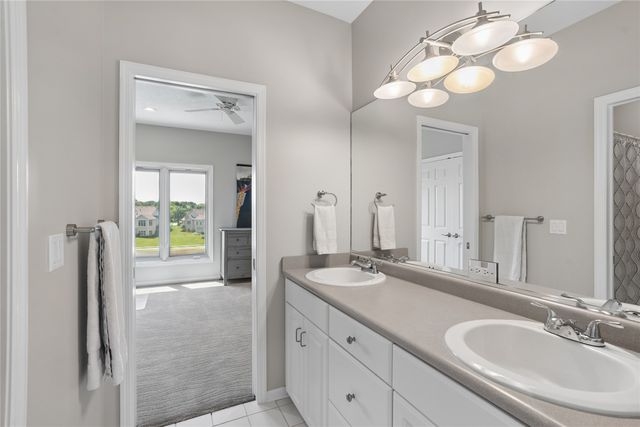1340 Country Club Boulevard, Clive, IA 50325