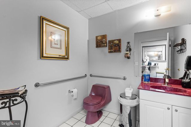 3069 RIVER RD, Camden, NJ 08105