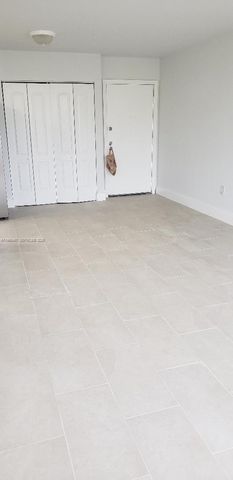 870 NW 87th Ave 407, Miami, FL 33172