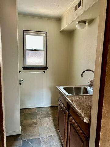 7325 NW 21st Street, Bethany, OK 73008