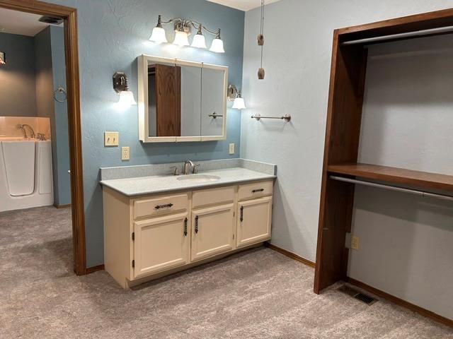 7325 NW 21st Street, Bethany, OK 73008