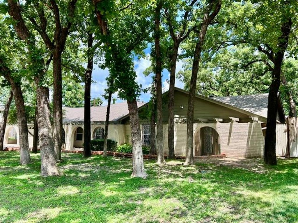 7325 NW 21st Street, Bethany, OK 73008