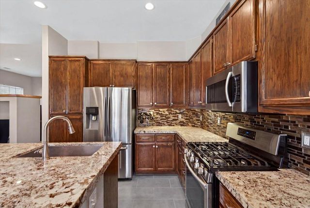 3400 Sleepy Hollow Ln, Modesto, CA 95355