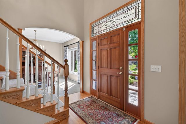 10817 Cambridge Court, Burnsville, MN 55337