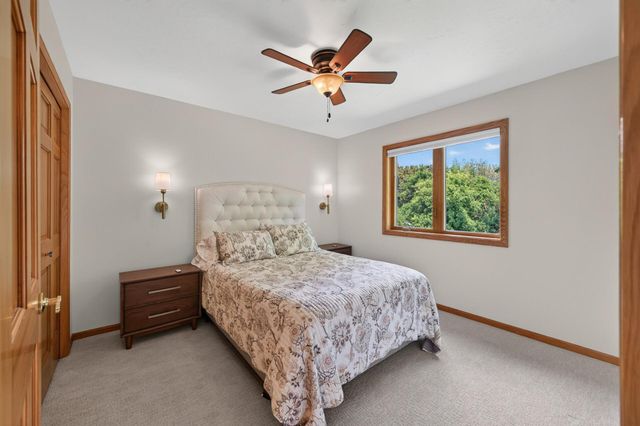 10817 Cambridge Court, Burnsville, MN 55337