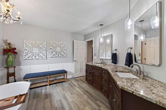 10817 Cambridge Court, Burnsville, MN 55337