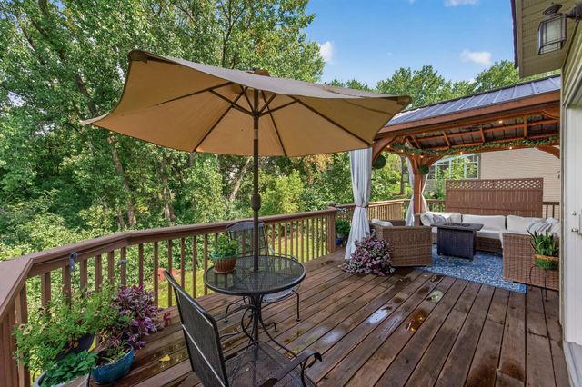 10817 Cambridge Court, Burnsville, MN 55337