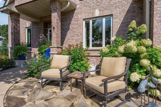 10817 Cambridge Court, Burnsville, MN 55337