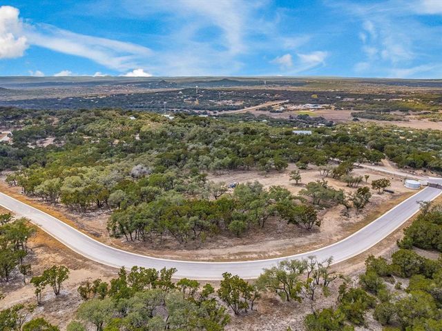 000 Moonridge LN, Wimberley, TX 78676