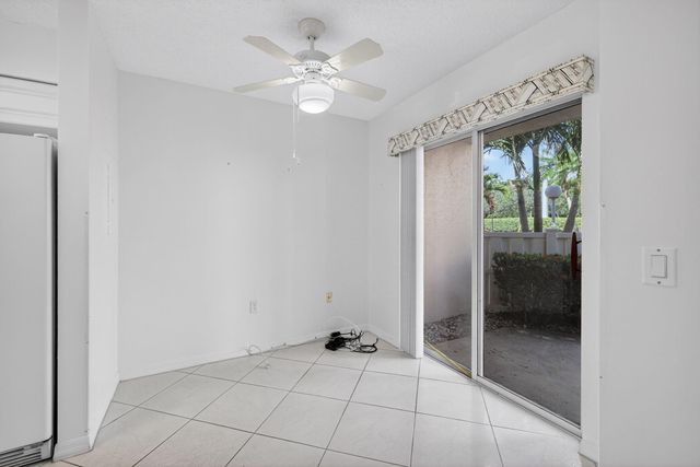 7425 N Devon Dr 107, Tamarac, FL 33321