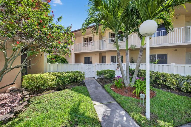 7425 N Devon Dr 107, Tamarac, FL 33321