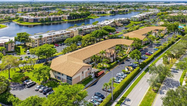 7425 N Devon Dr 107, Tamarac, FL 33321