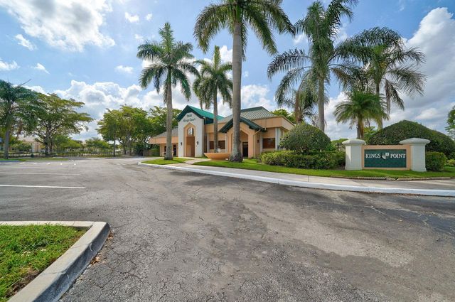 7425 N Devon Dr 107, Tamarac, FL 33321