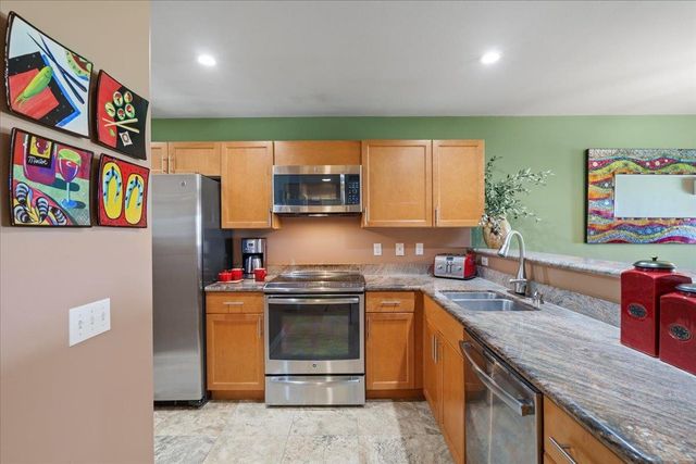 3950 Kalai Waa St Apt Y202 202, Kihei, HI 96753