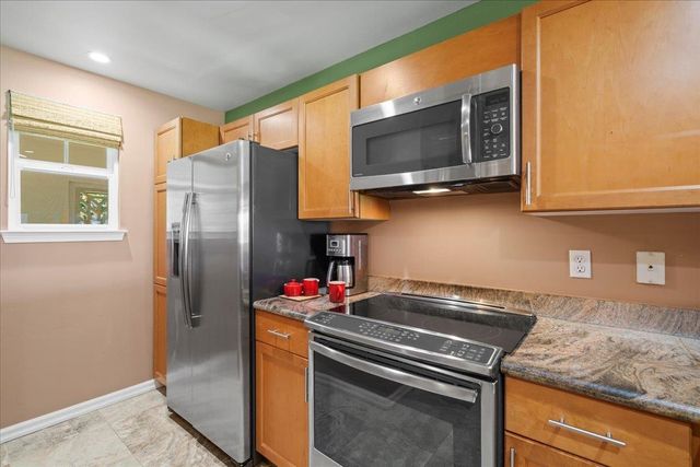 3950 Kalai Waa St Apt Y202 202, Kihei, HI 96753