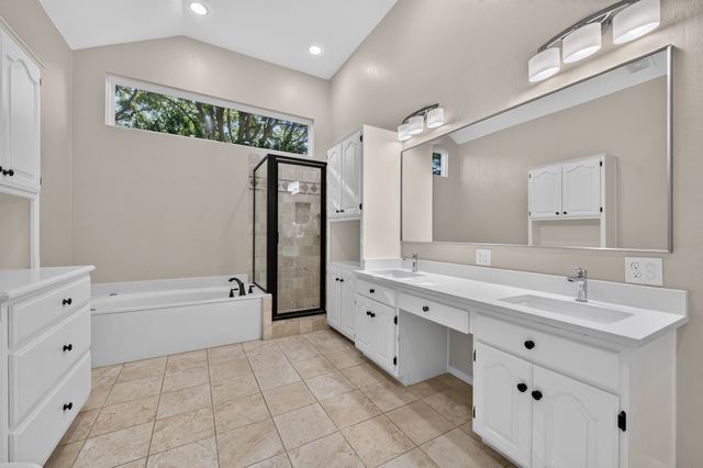 5806 Smoke Glass Trail, Dallas, TX 75252