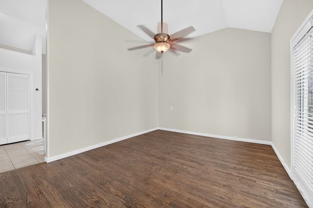 5806 Smoke Glass Trail, Dallas, TX 75252