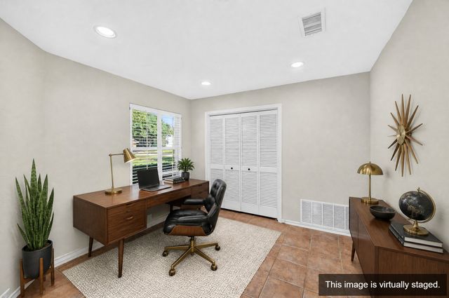 5806 Smoke Glass Trail, Dallas, TX 75252