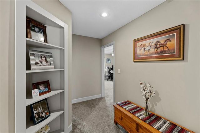 21431 W 47th Terrace, Shawnee, KS 66218