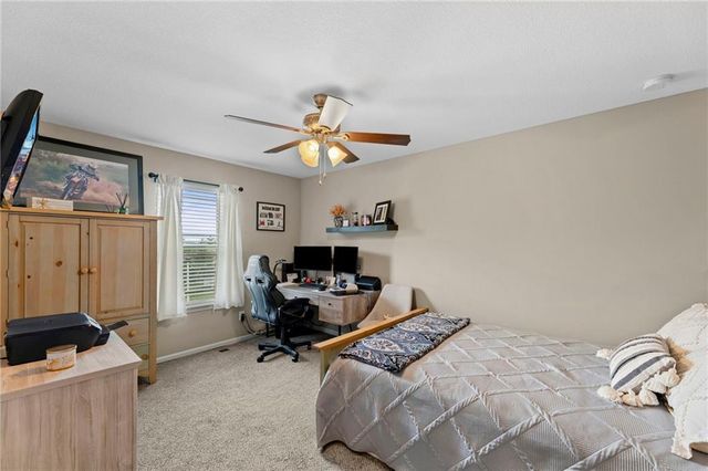 21431 W 47th Terrace, Shawnee, KS 66218