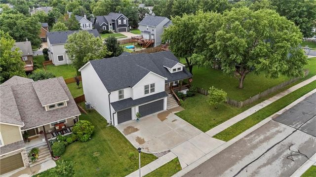 21431 W 47th Terrace, Shawnee, KS 66218