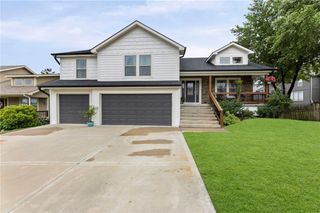 21431 W 47th Terrace, Shawnee, KS 66218