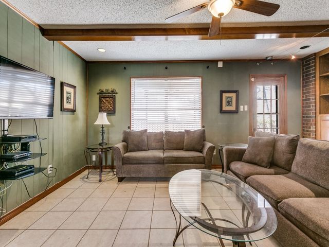 1311 Oak Timber Drive, Euless, TX 76039