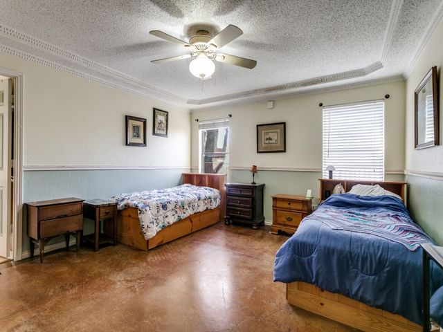 1311 Oak Timber Drive, Euless, TX 76039